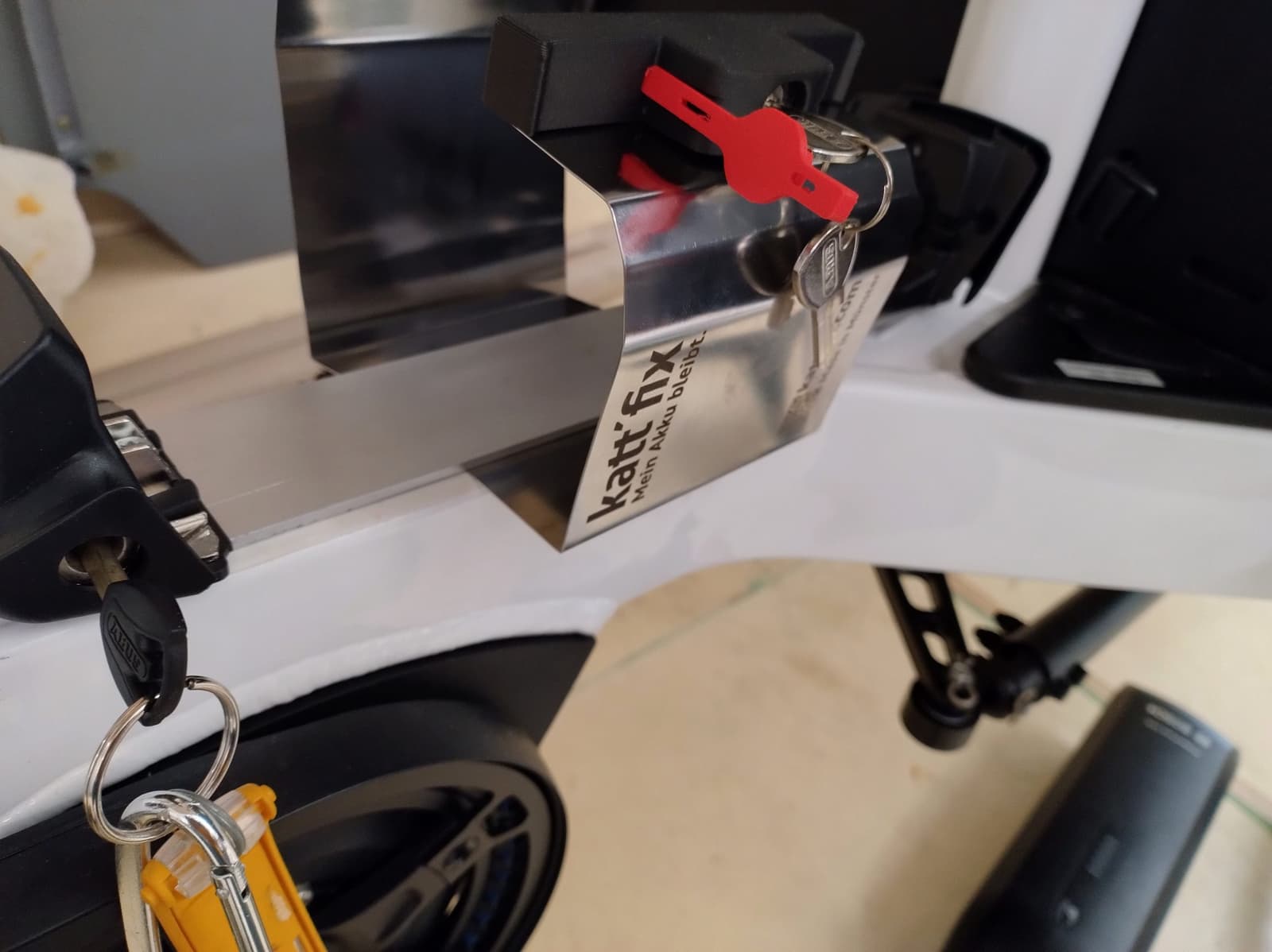 Battery Lock for Riese & Müller Packster
