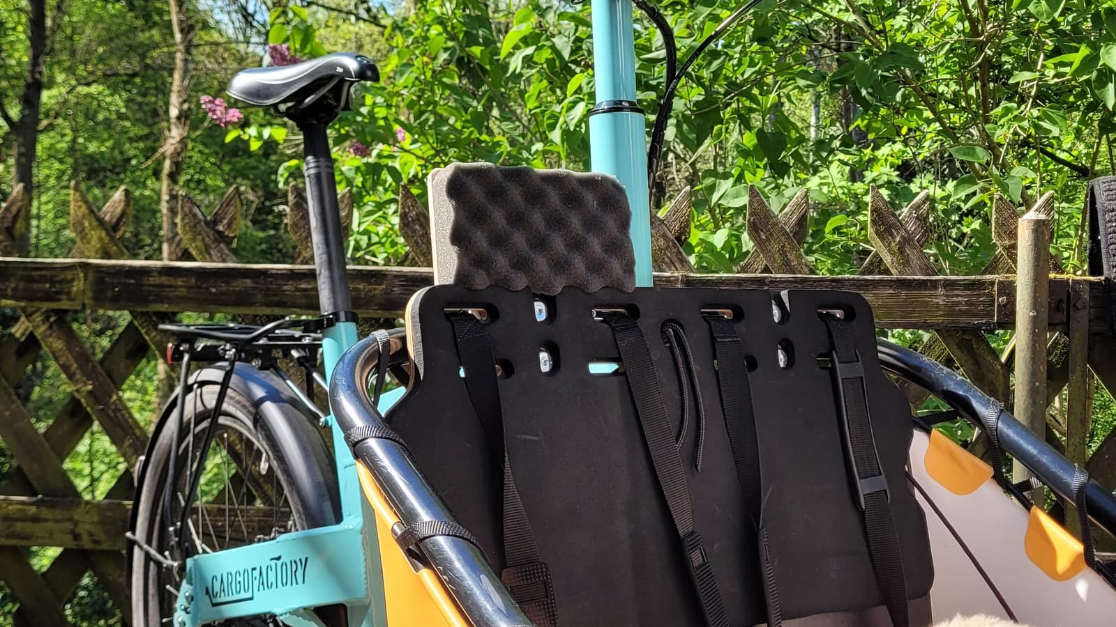 Headrest for the Cargofactory One
