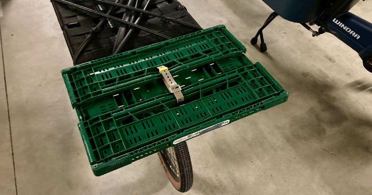 Rack Box Clip — Cargo/Mini-Max (DIY)