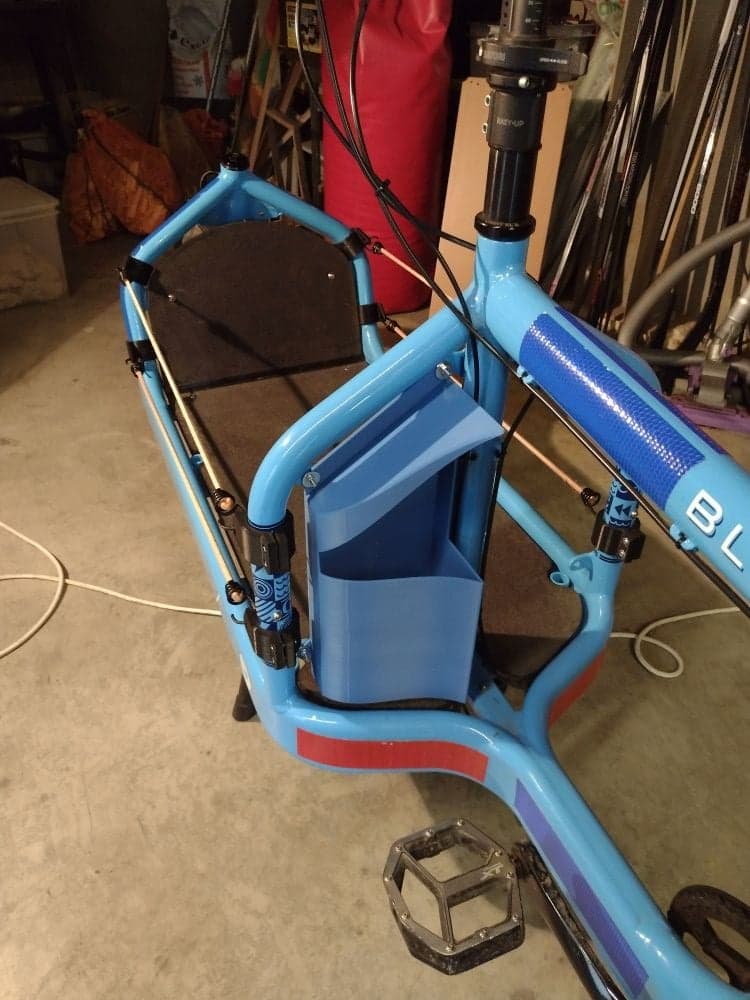Small Cargo Container (DIY)