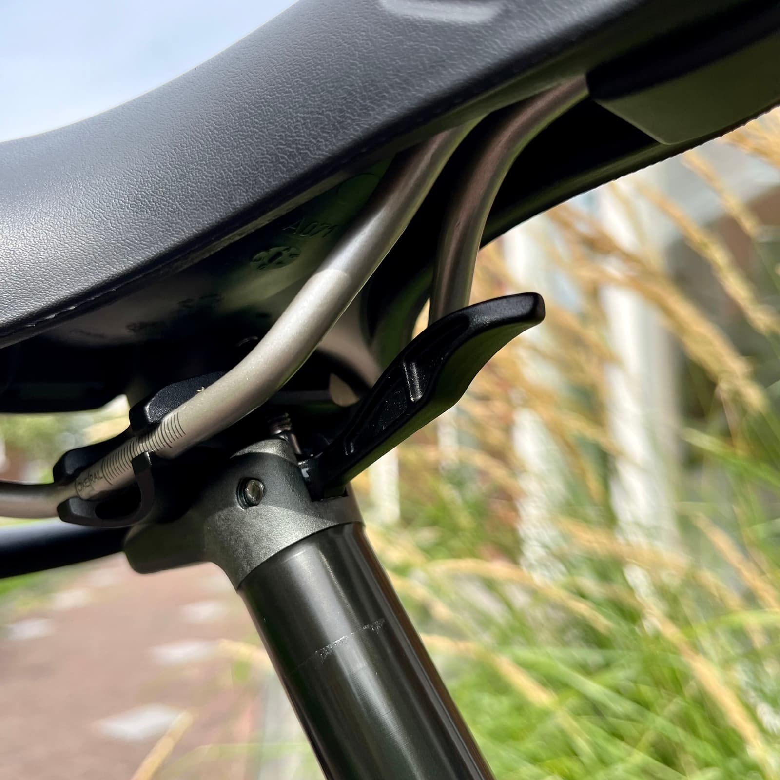 Adjustable Suspension Seatpost